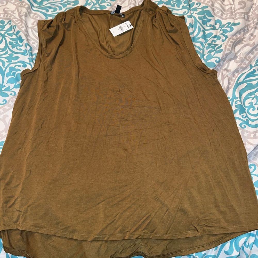 NWT EXPRESS WOMENT SHIRT